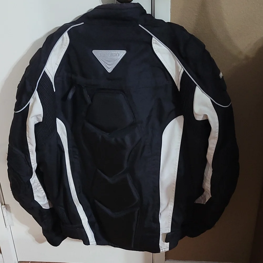 Motorcycle jacket - Picture 5 of 13